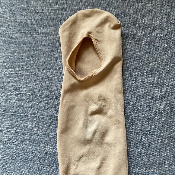 Capezio Nude Bodytights - Picture 5 of 6